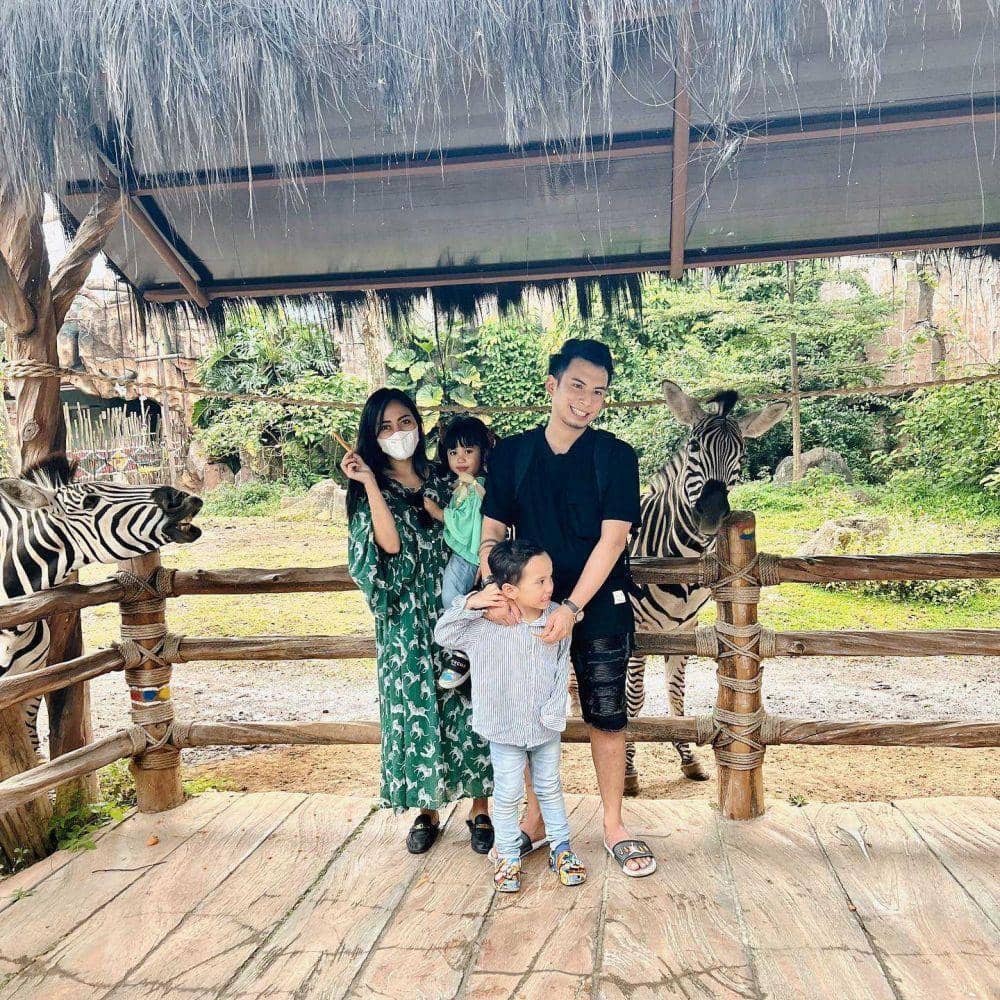 Instagram.com/rachelvennya