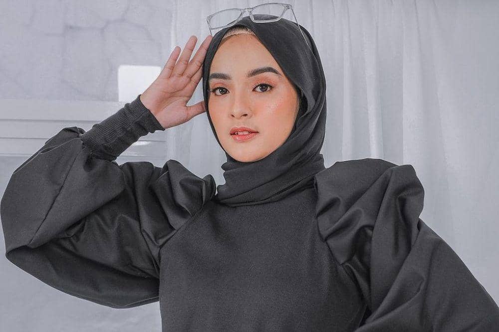 instagram.com/nabilaishma