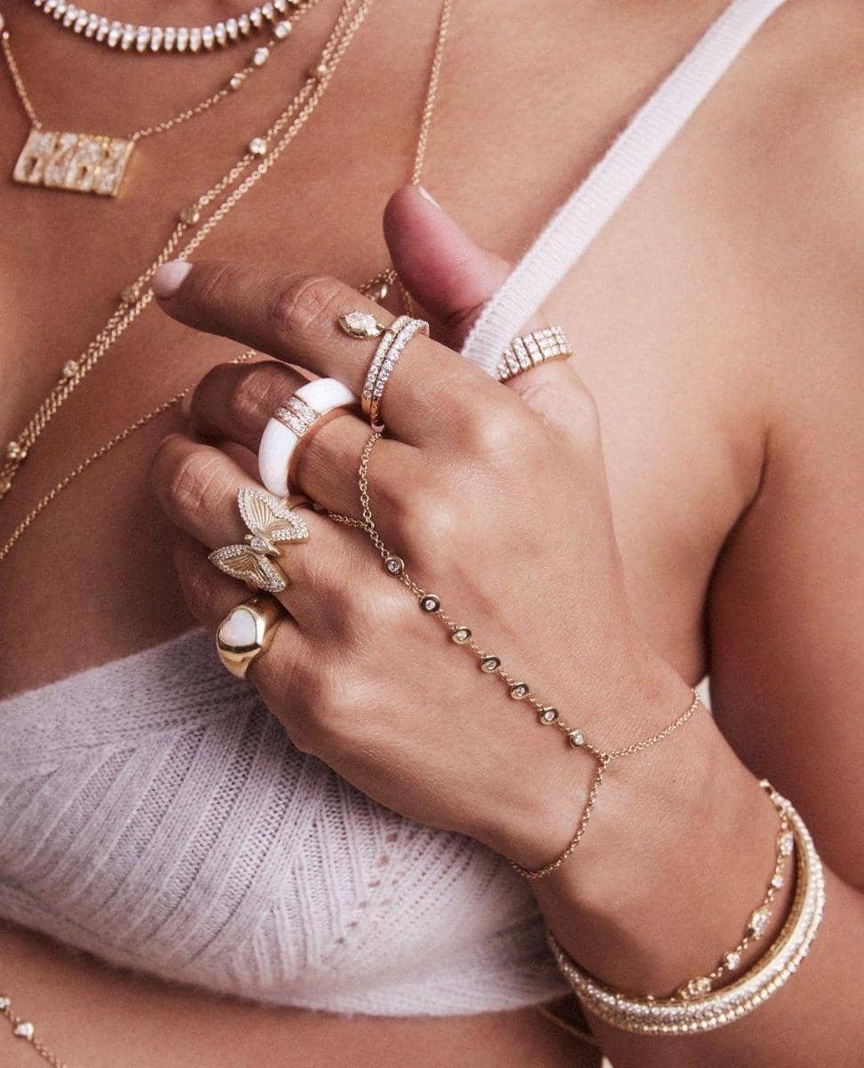 instagram.com/jacquieaiche