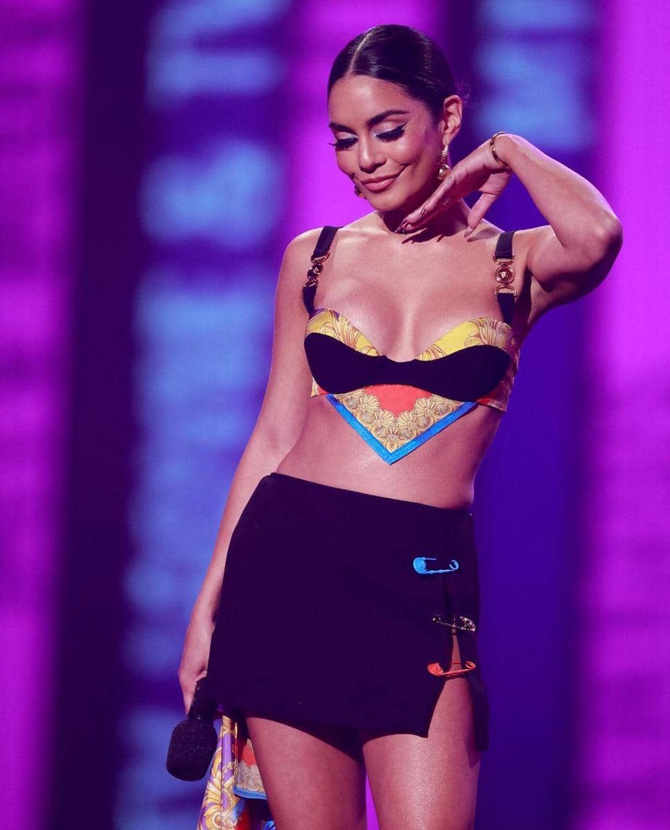 instagram.com/complex