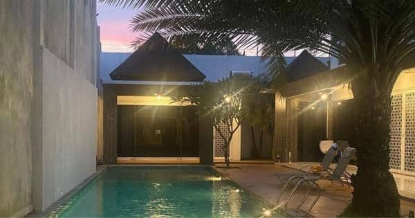 Instagram.com / @apriljasmine85