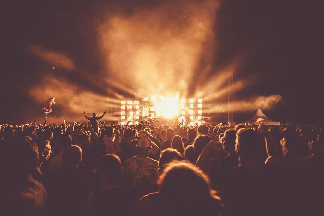 5 Tips Bikin Konten Konser Cuma Modal Smartphone