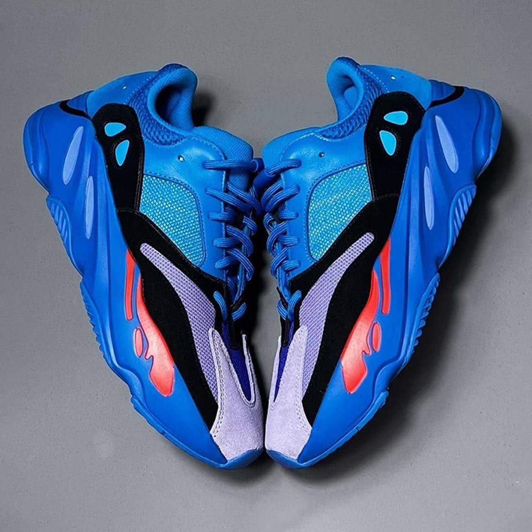 instagram.com/sneakerbardetroit