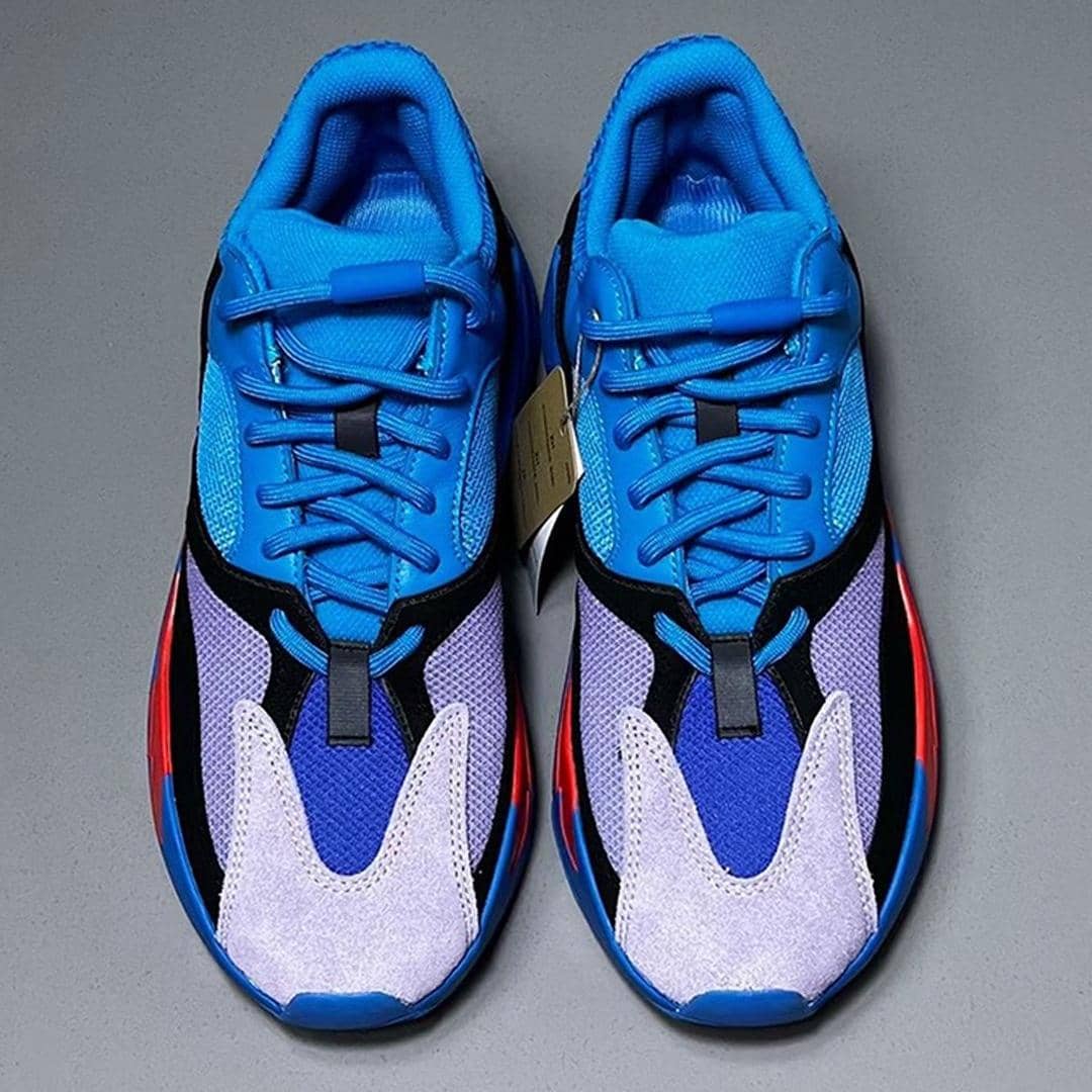 instagram.com/sneakerbardetroit