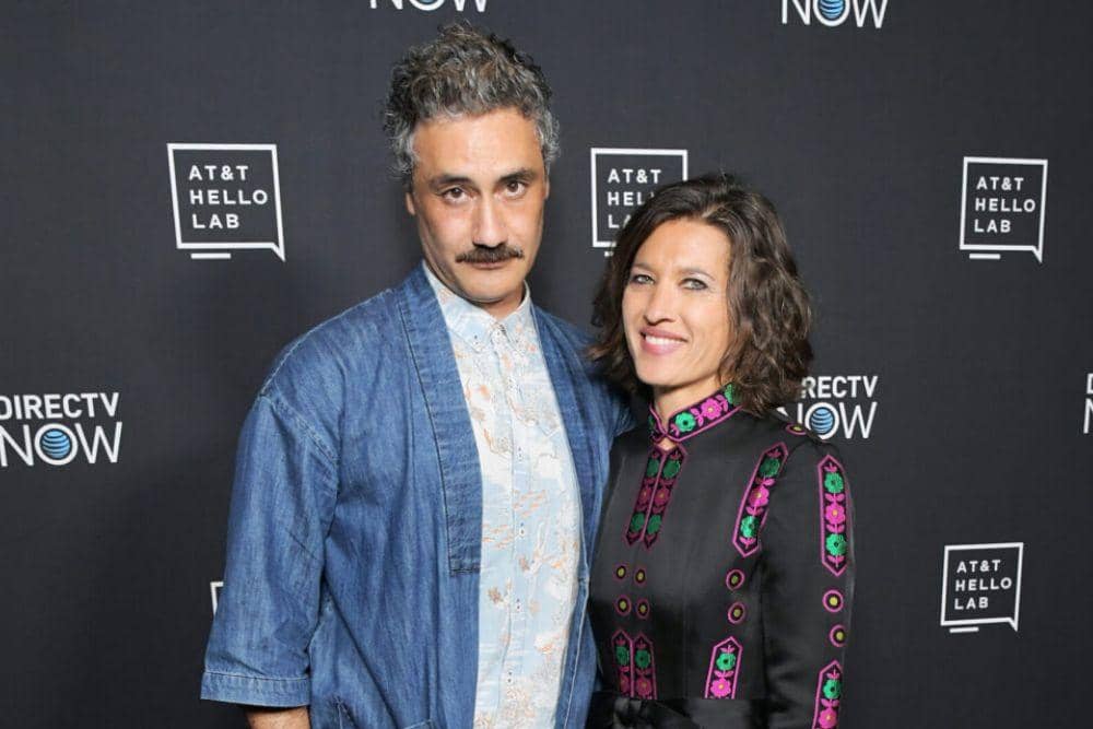 .suggest.com/taika-waititi-wife-girlfriend-dating