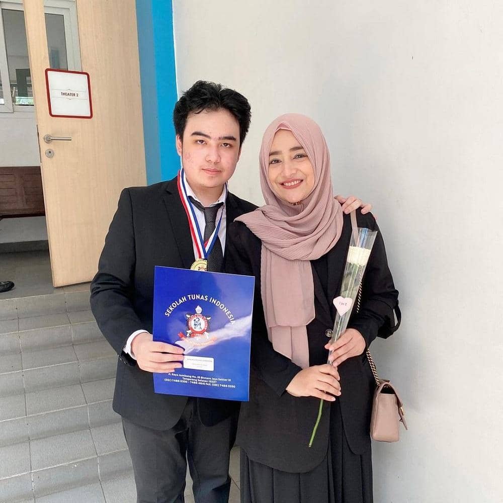 Instagram.com/cindyfatikasari18