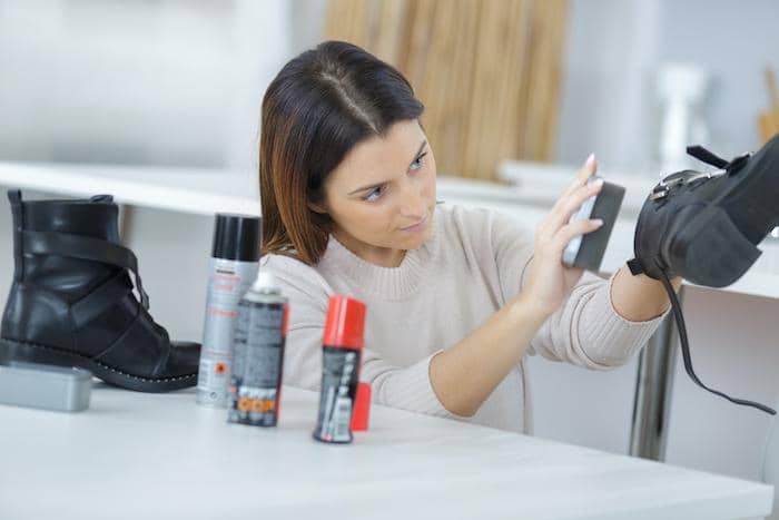 dusttodazzlemaids.com