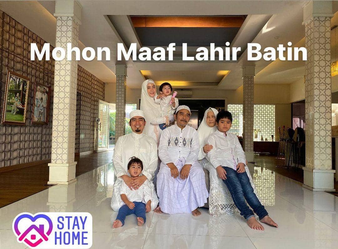 instagram.com/apriljasmine85