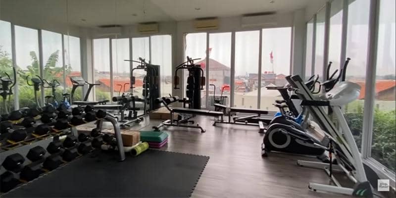 youtube.com/WIRDA MANSUR