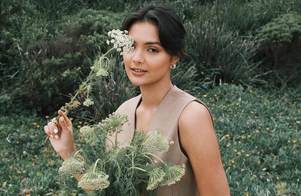 instagram.com/amandarawles