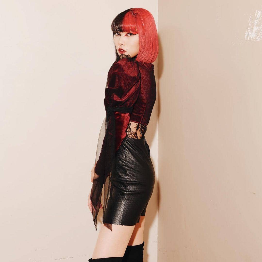 instagram.com/isyanasarasvati