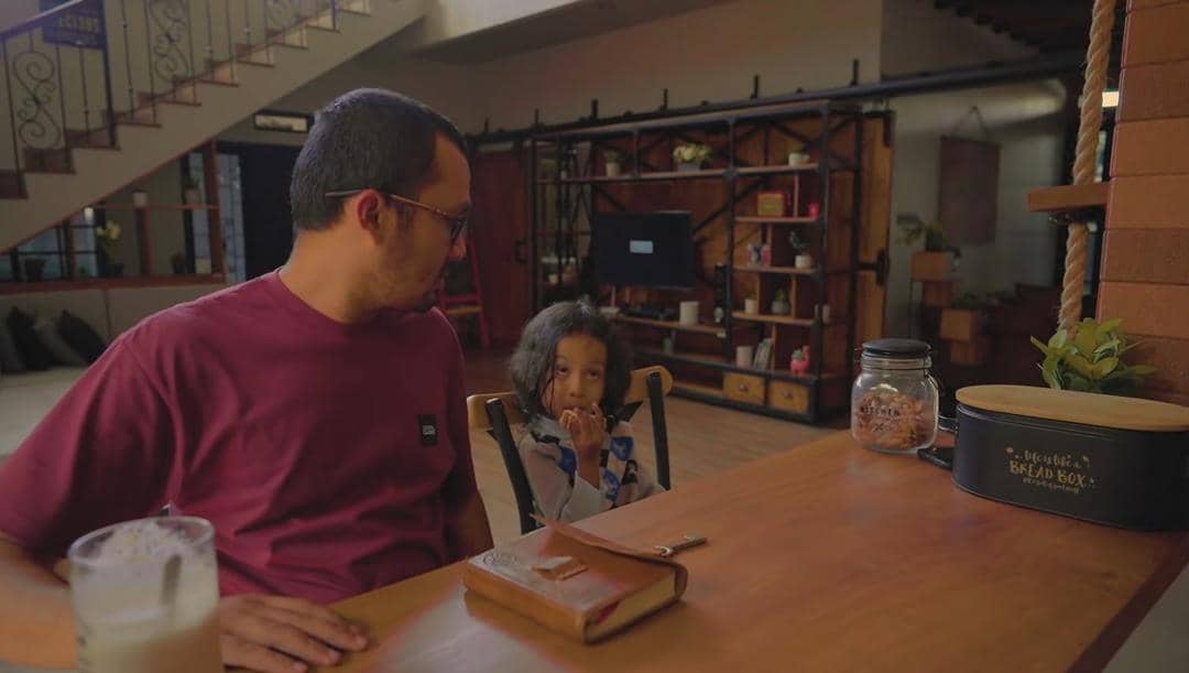 youtube.com/Hanan Attaki