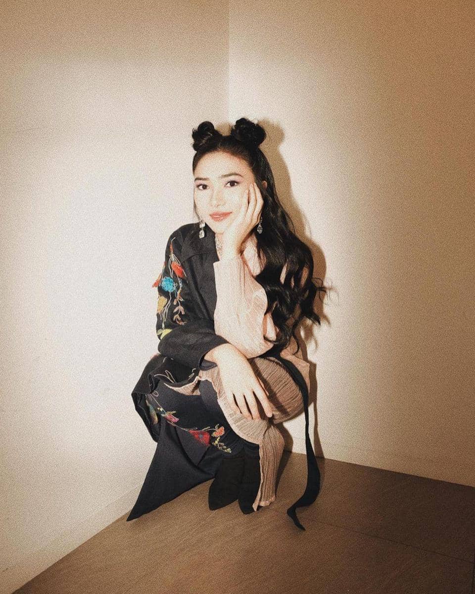 instagram.com/isyanasarasvati