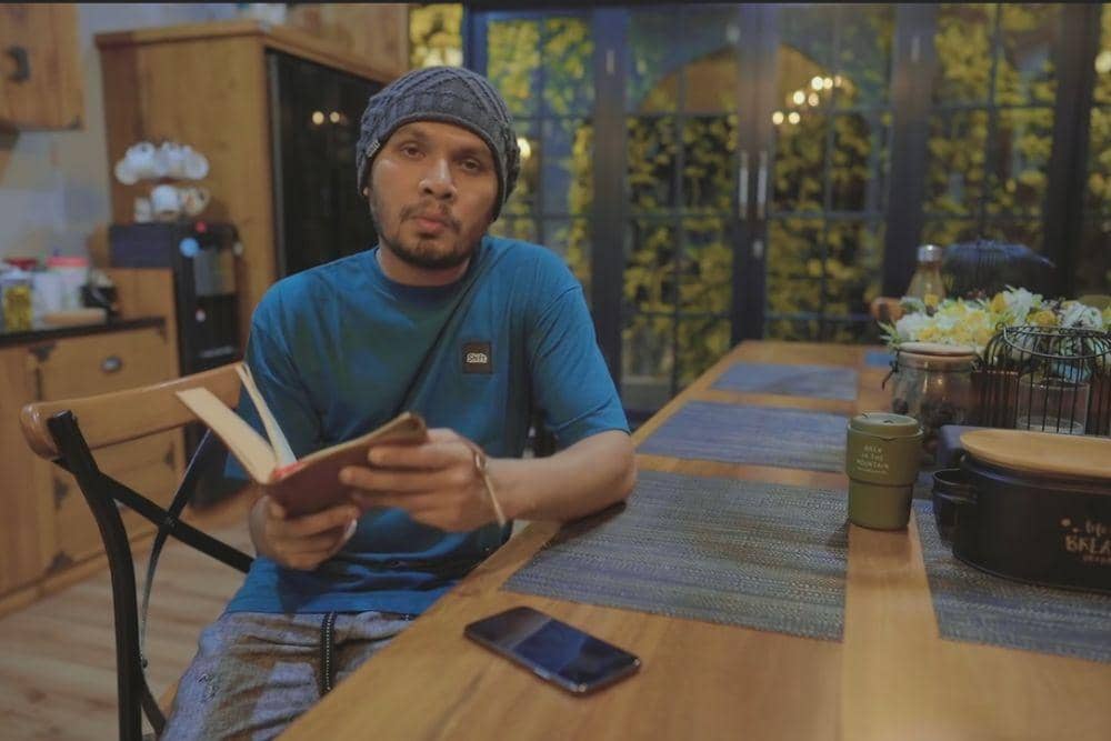 youtube.com/Hanan Attaki