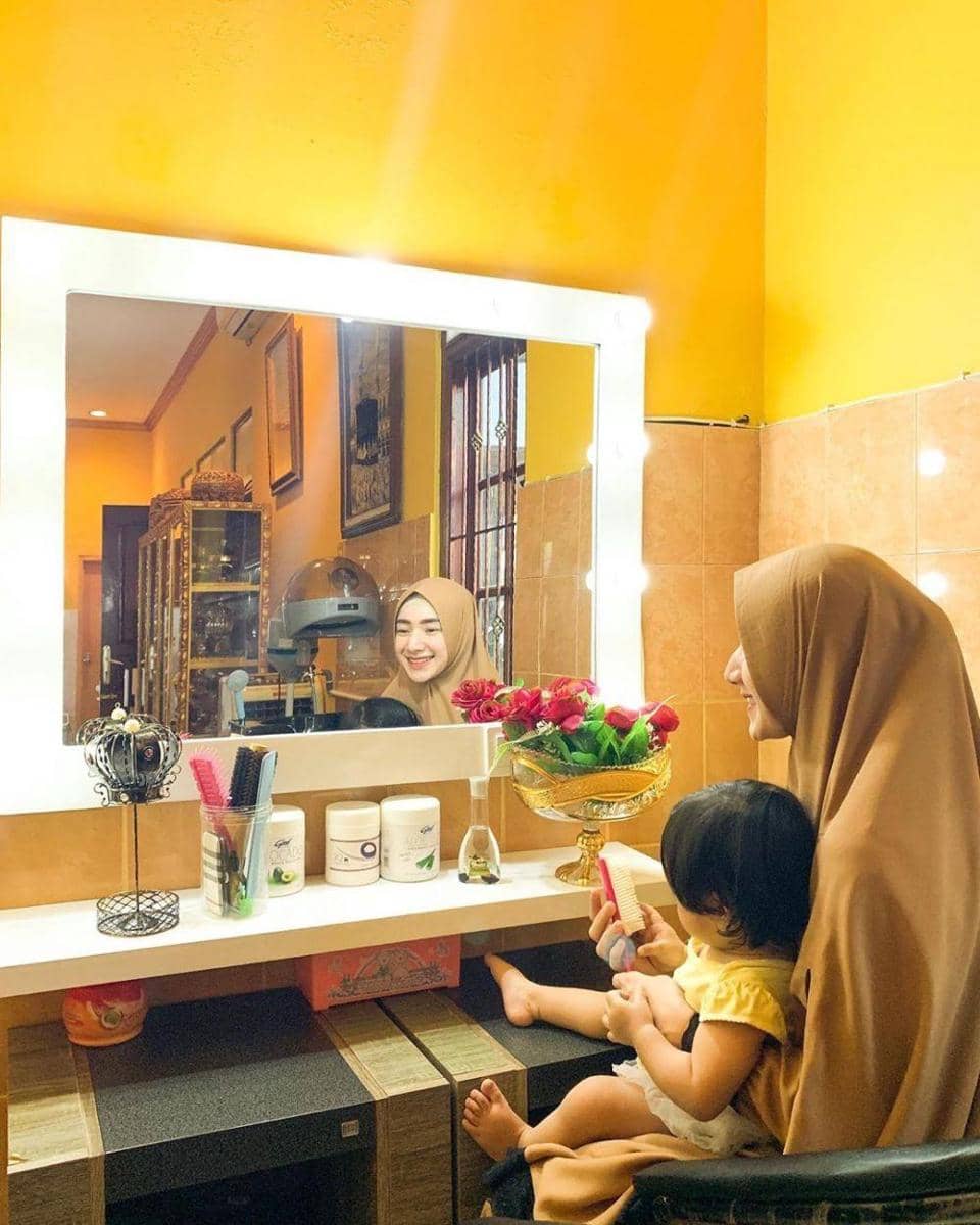 instagram.com/_indrigiana_