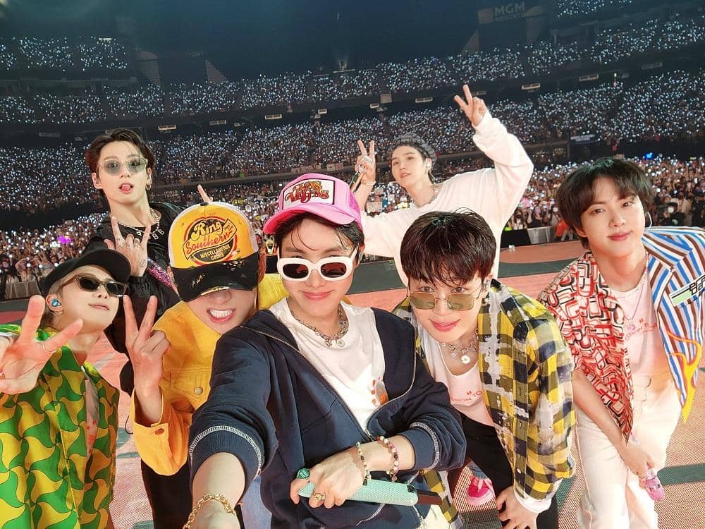 twitter.com/bts_bighit