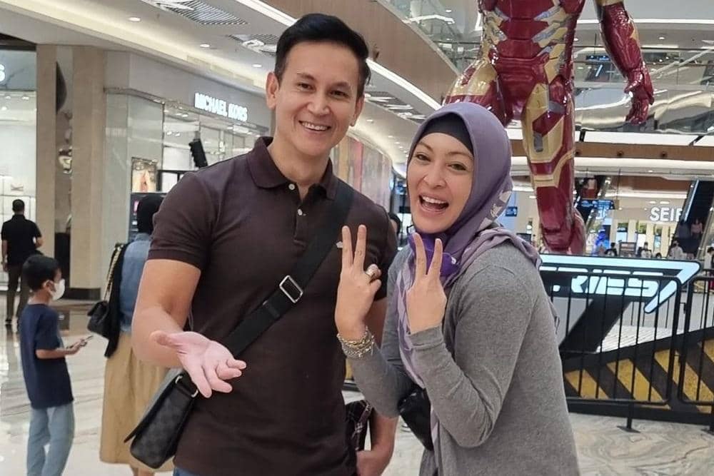 Instagram.com/angelinasondakh09