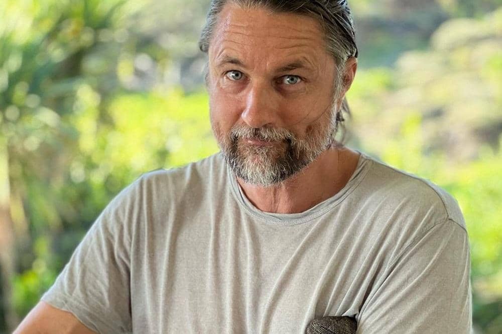 Instagram.com/martinhendersonofficial