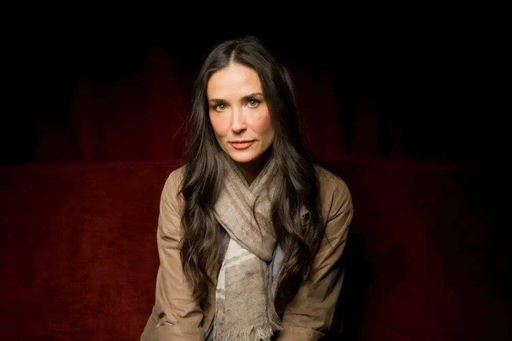 Suka Berondong, Demi Moore Pernah Pacari 9 Laki-Laki Ini