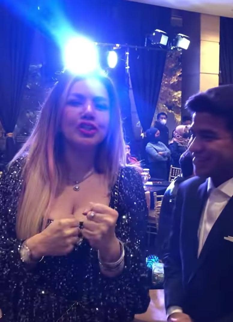 instagram.com/barbiekumalasari