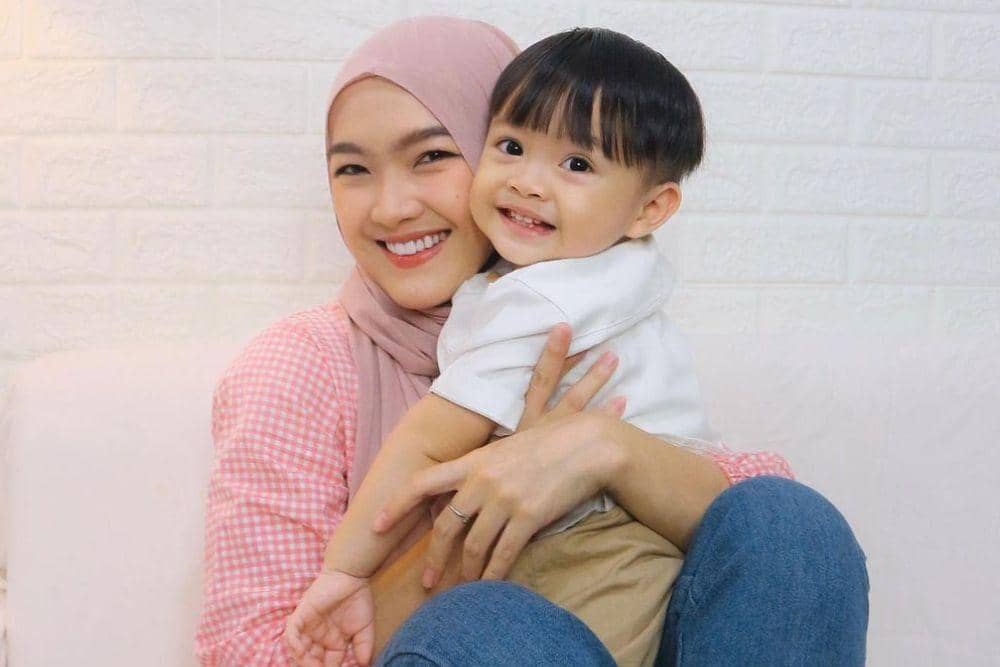 instagram.com/anariana27