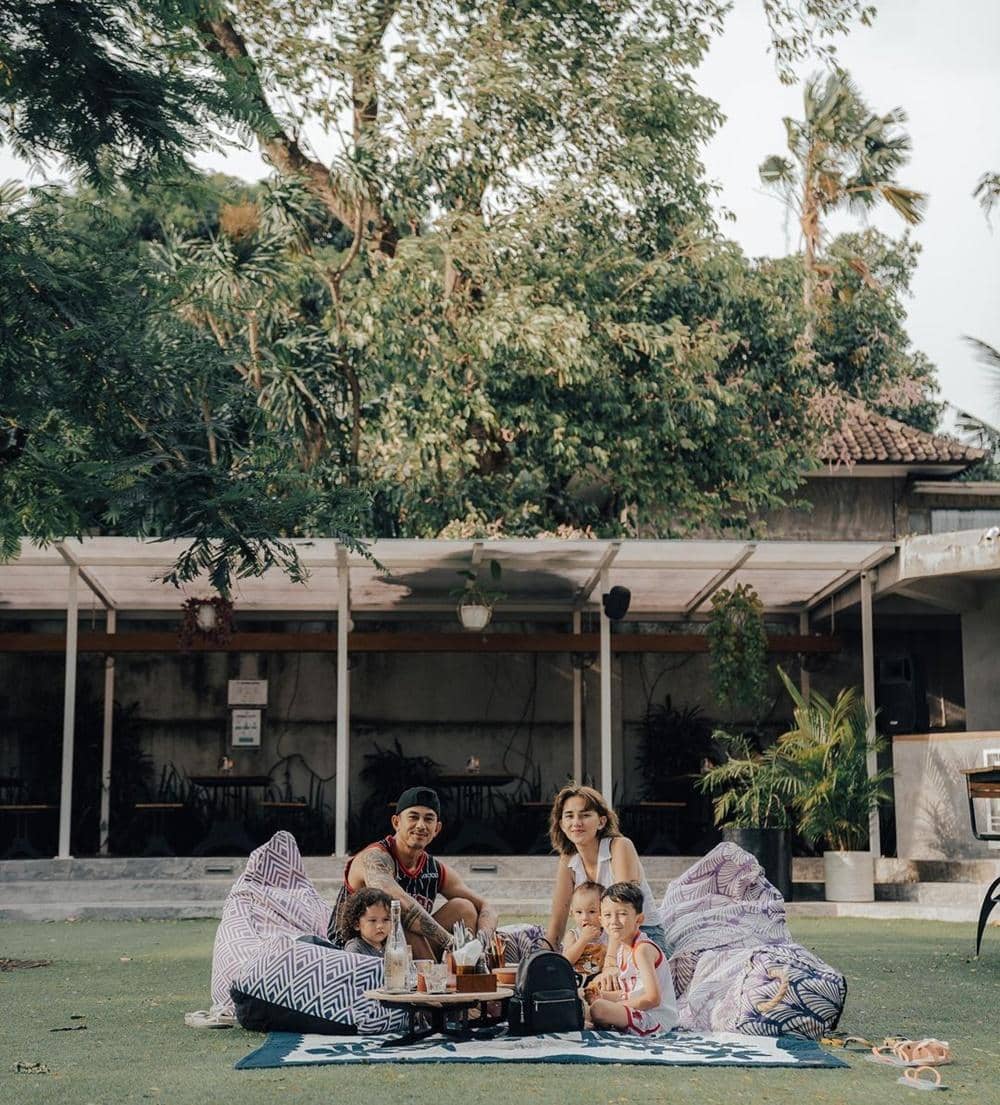 Instagram.com/dahliachr