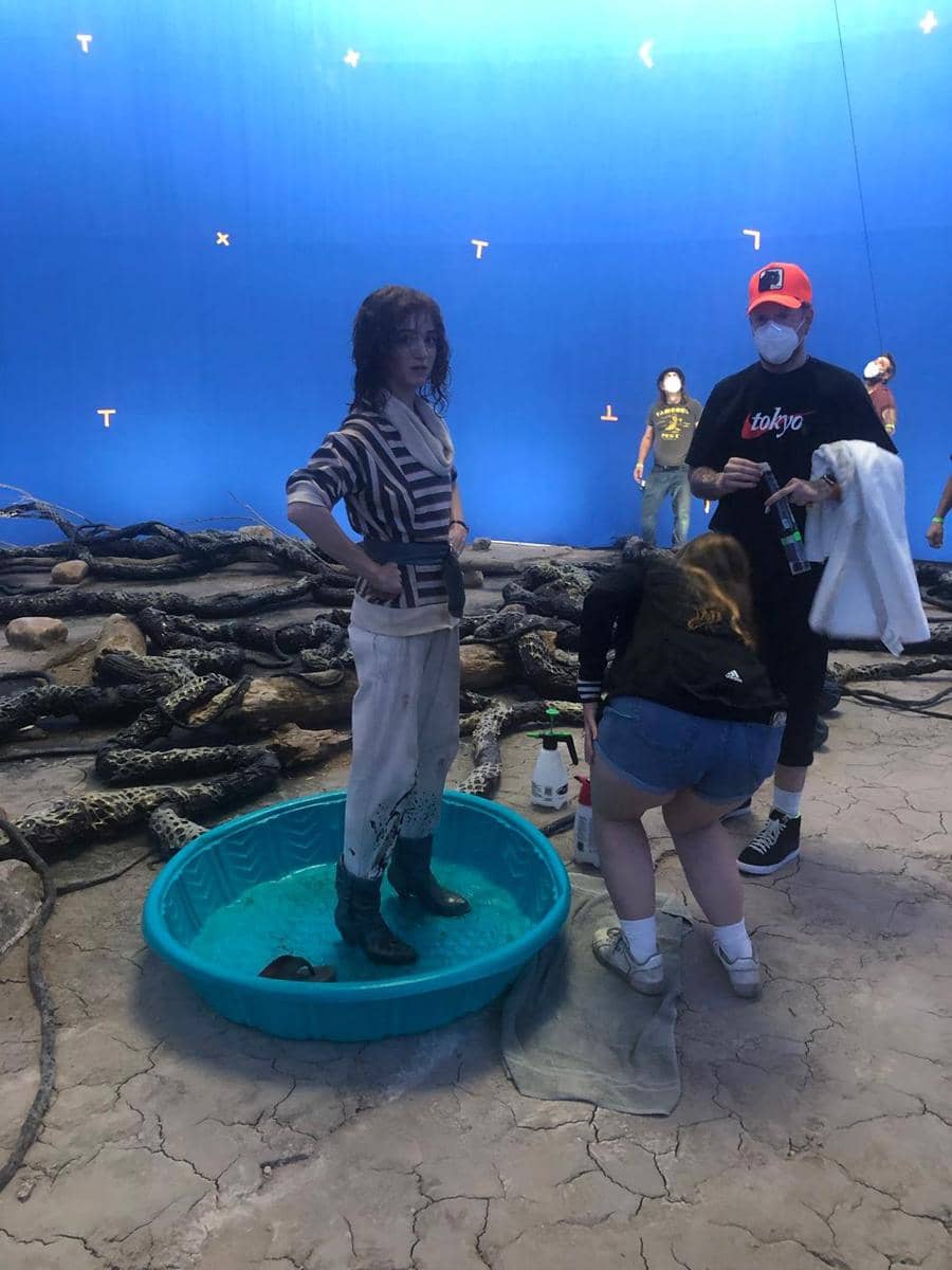 twitter.com/strangerwriters