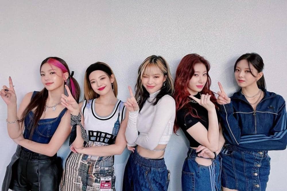 instagram.com/@itzy.all.in.us