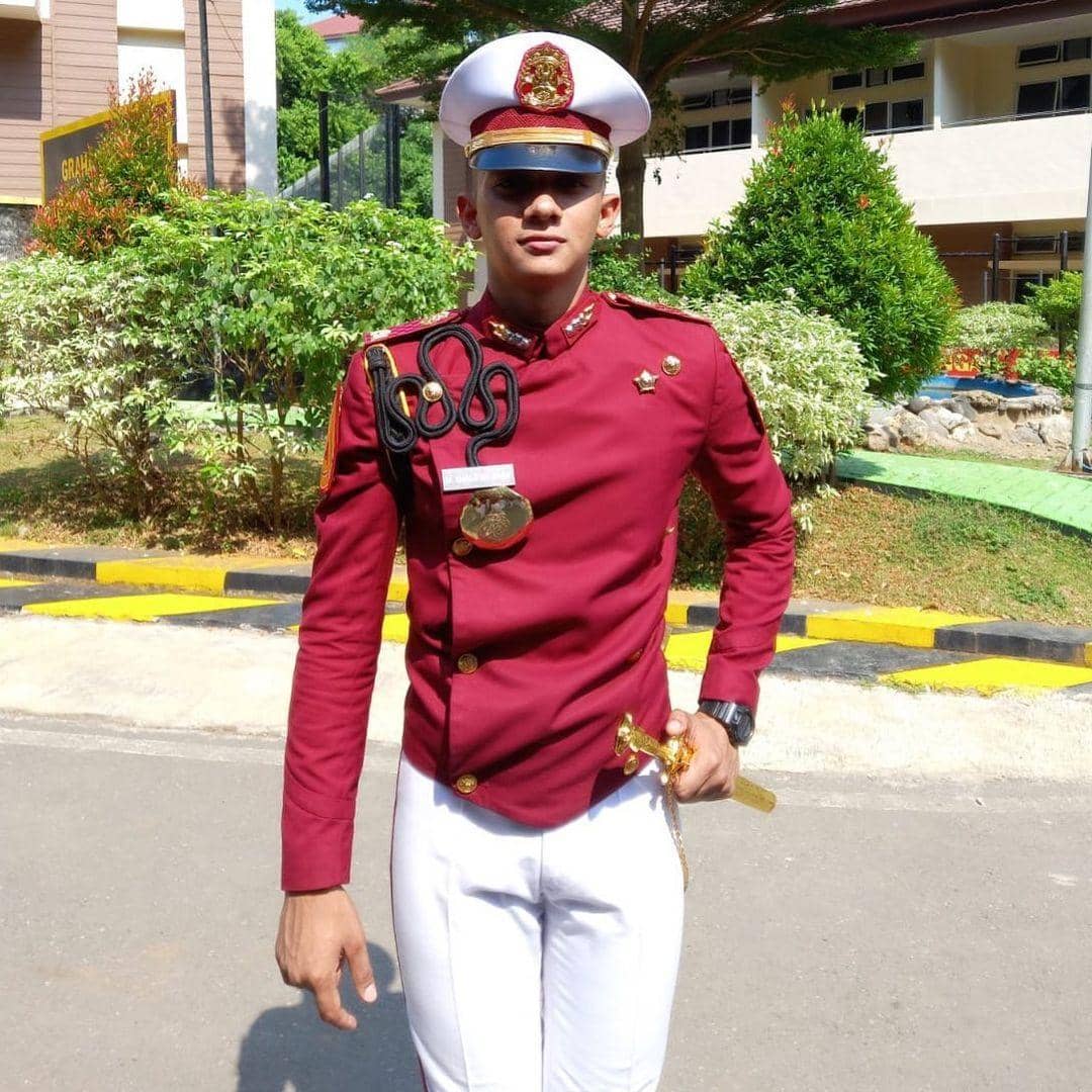 instagram.com/mayamirandaambarsari