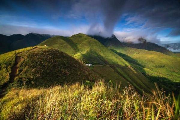 5 Fakta Bukit Holbung, Lokasi Syuting Film 'Ngeri-ngeri Sedap'