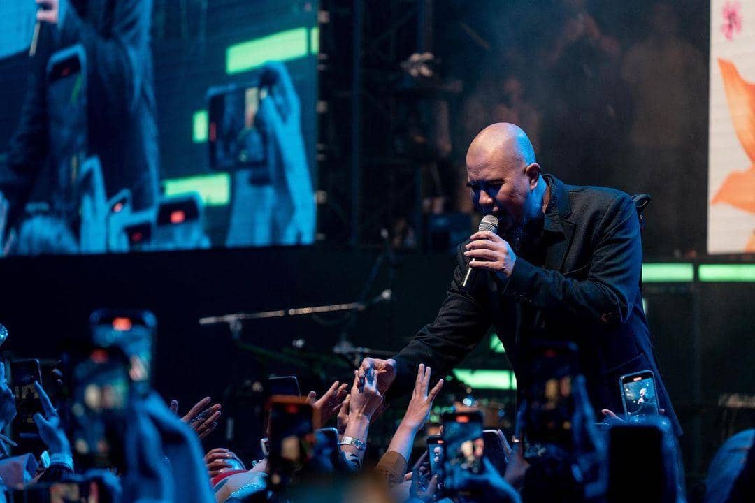 instagram.com/officialdewa19