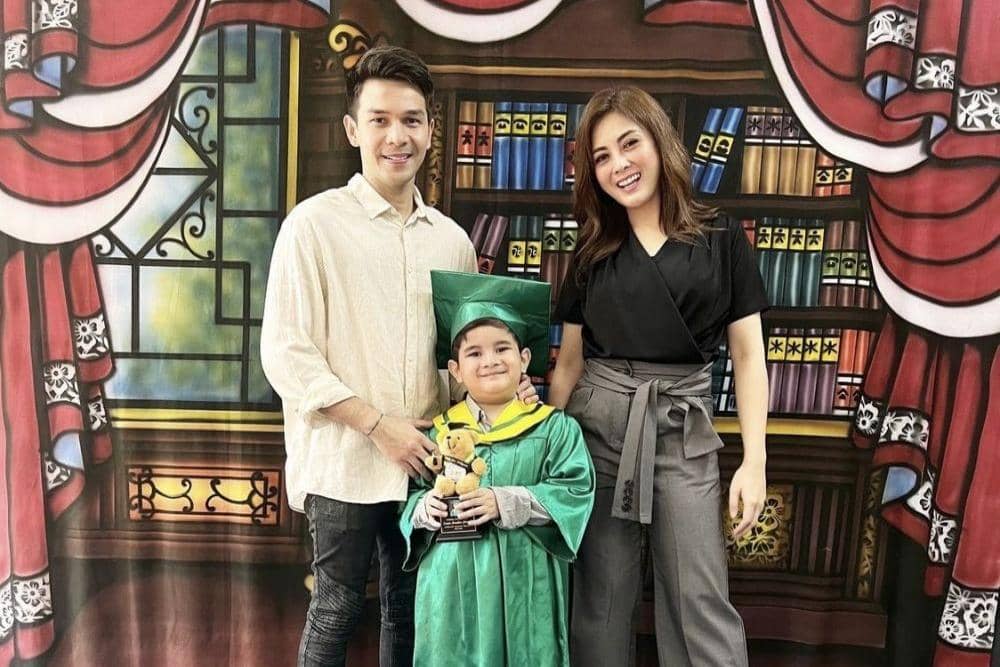 instagram.com/dhenafrizzy