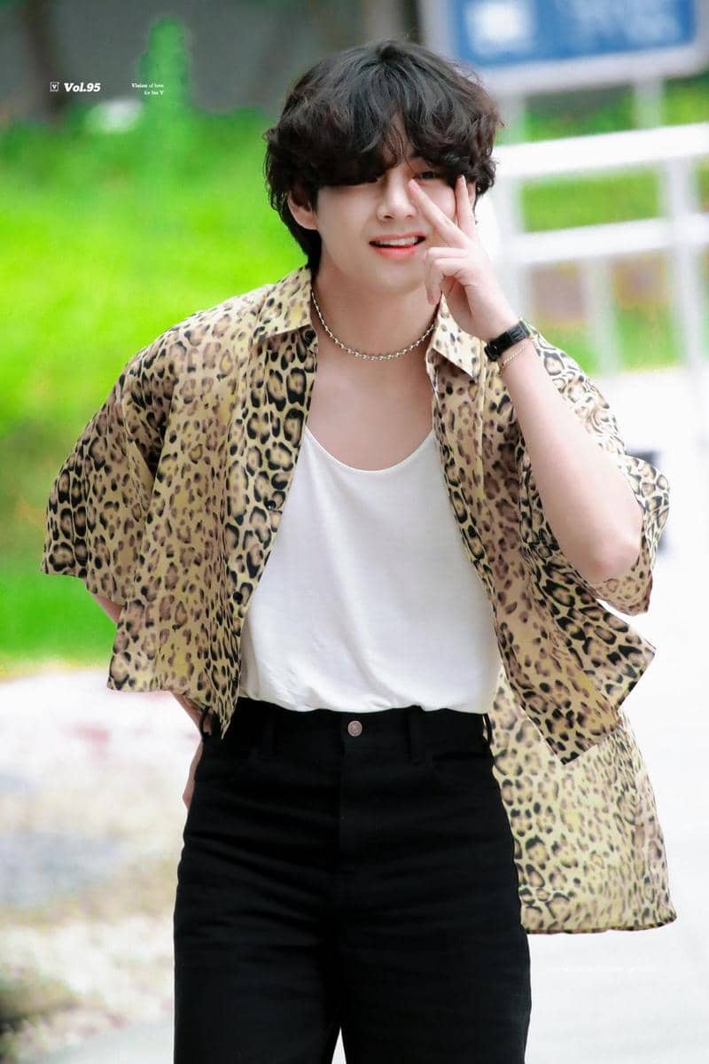 twitter.com/visionoflove_95