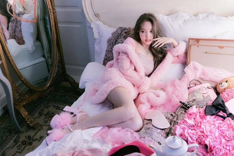 instagram.com/nayeonyny