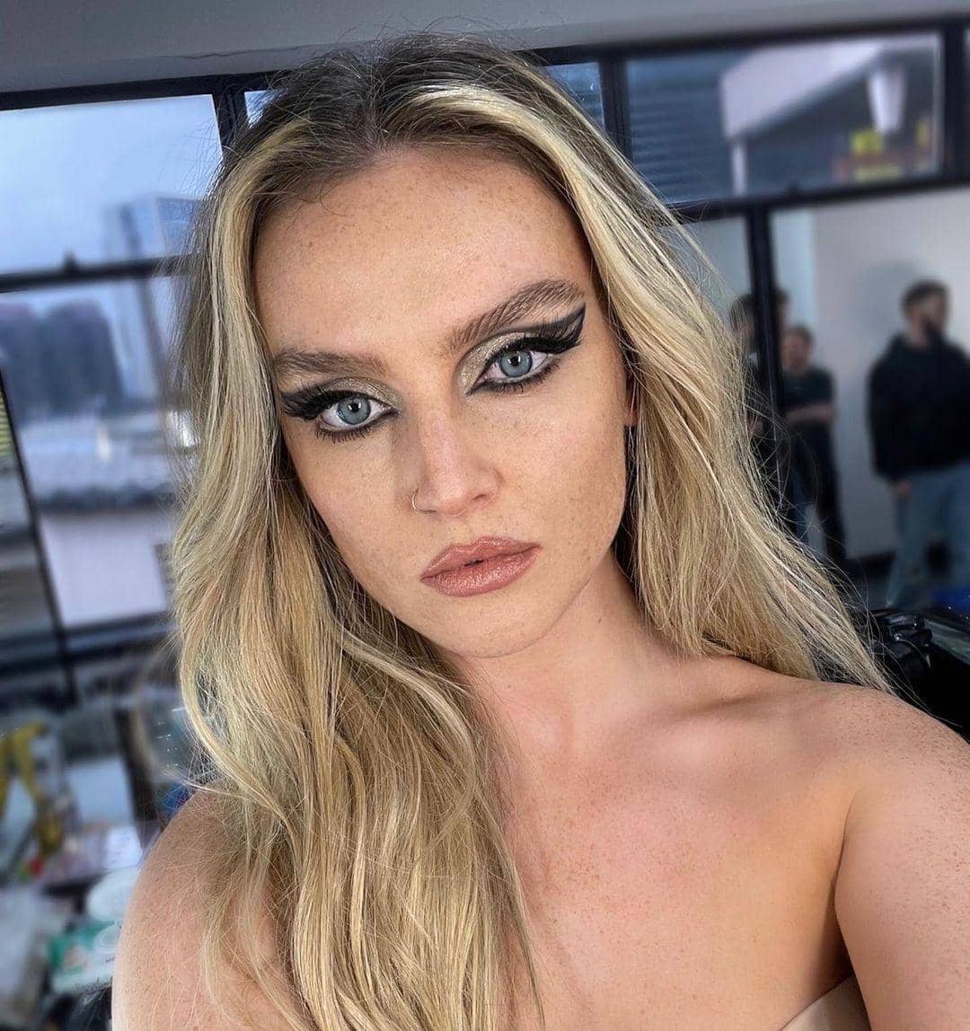 instagram.com/perrieedwards