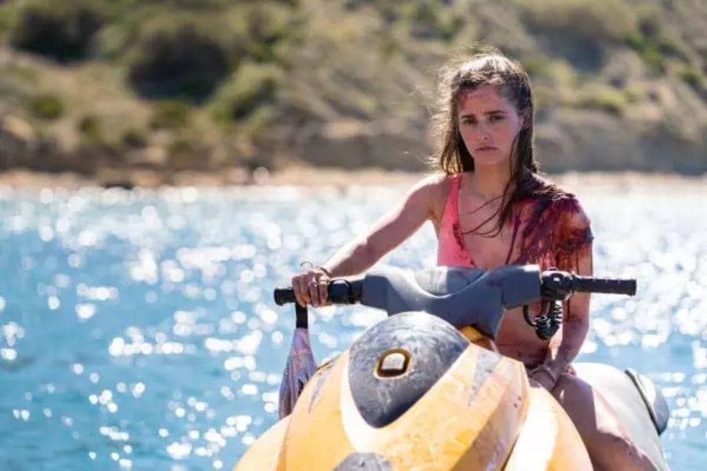 Foto Adegan Shark Bait