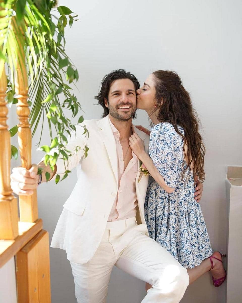 Instagram.com/Ozgecangurelofficial