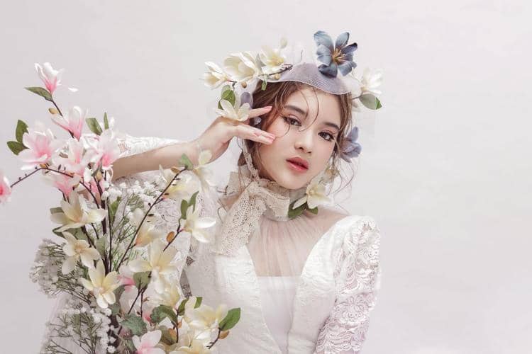 instagram.com/tiaraandini