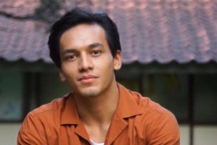 twitter.com/habibieainunmd