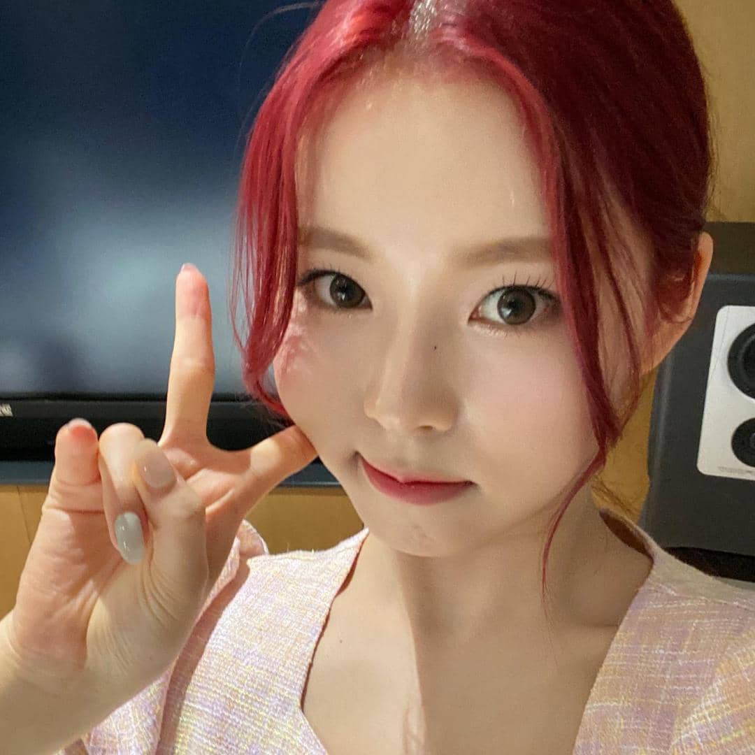 instagram.com/nmixx_official