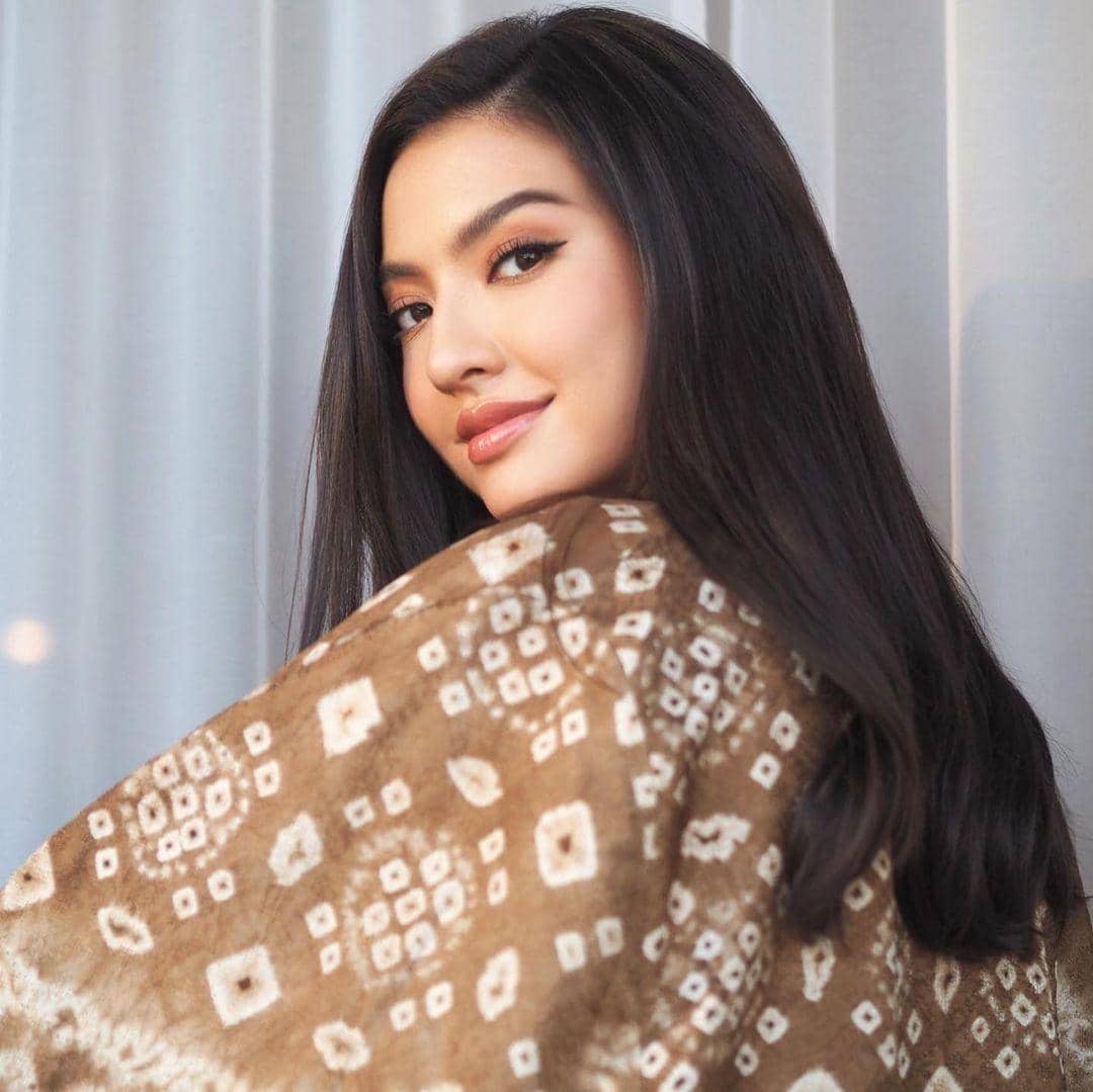 instagram.com/ralineshah/