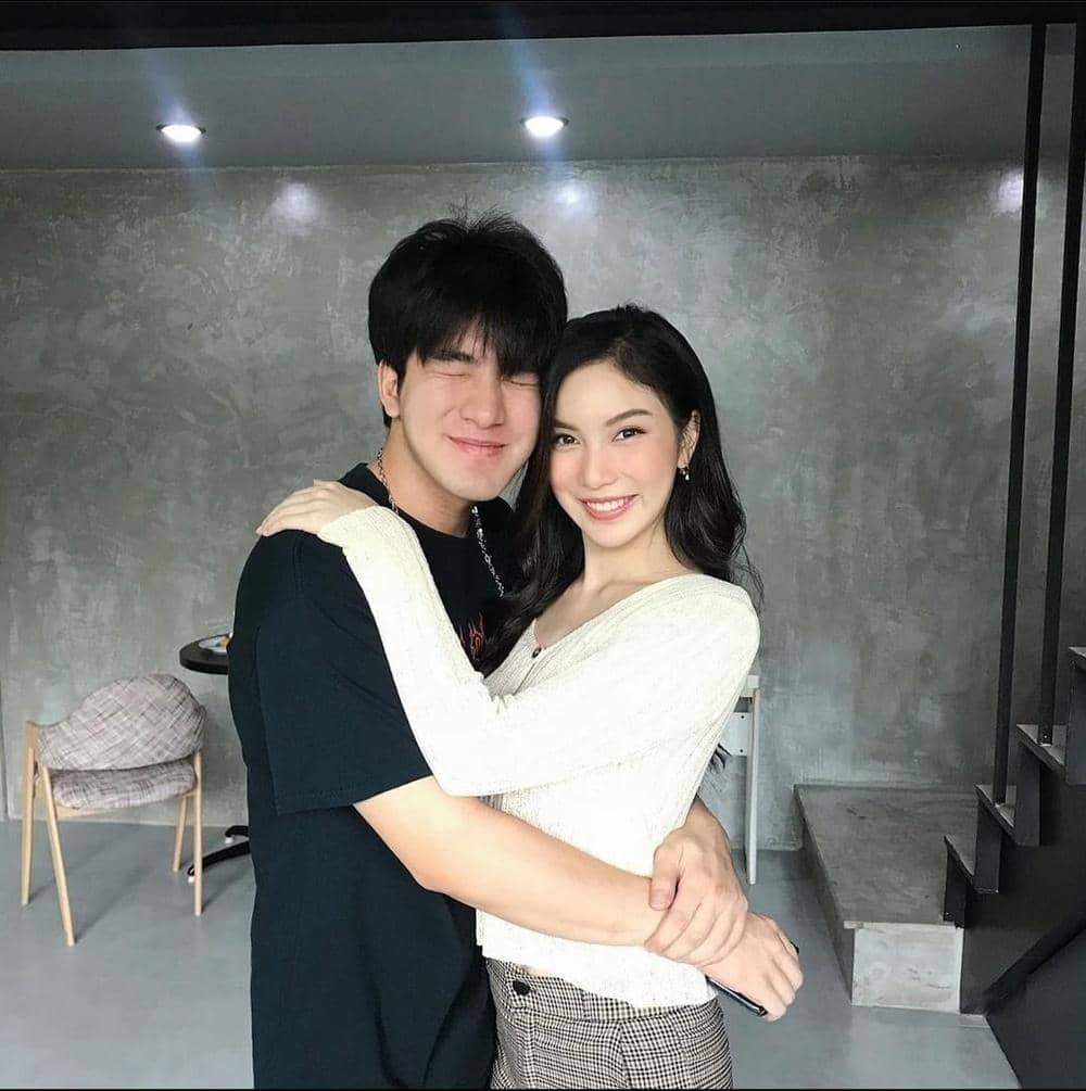 instagram.com/mekmooksibling