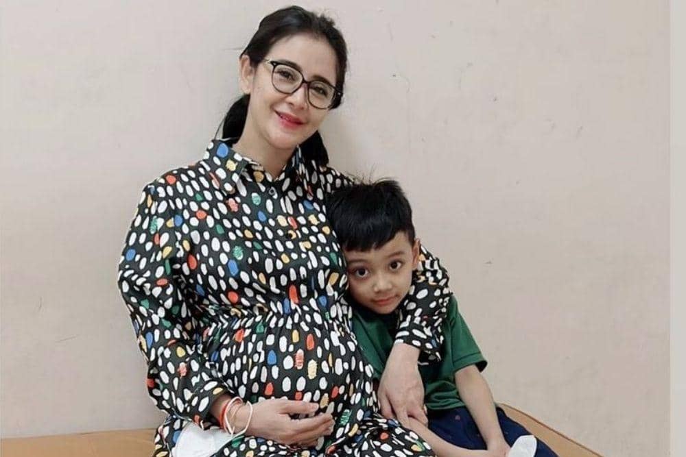 instagram.com/uutpermatasari