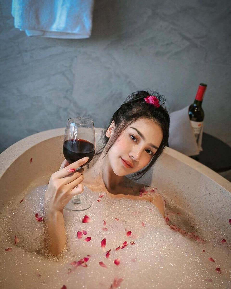 instagram.com/anyageraldine