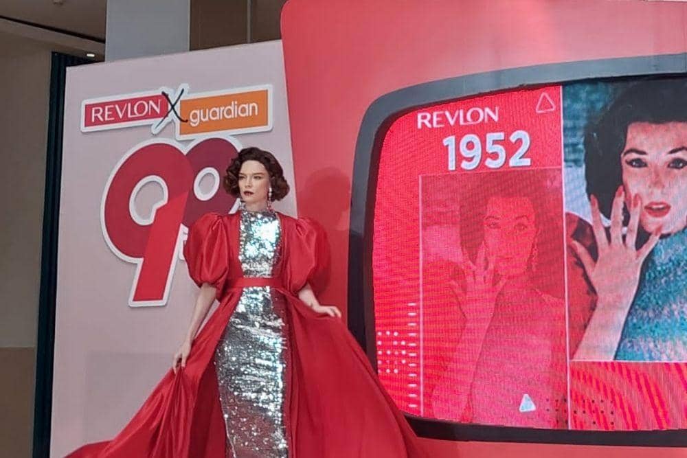 Popbela.com/Revlon