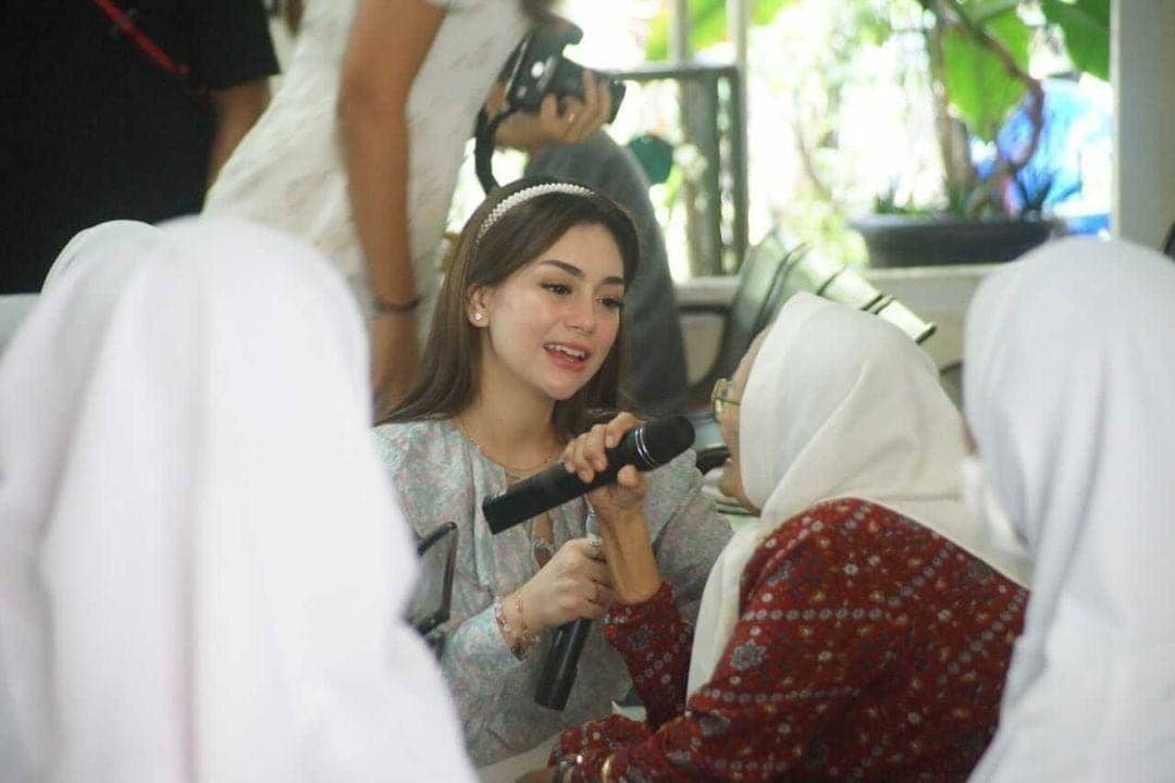 instagram.com/celine_evangelista