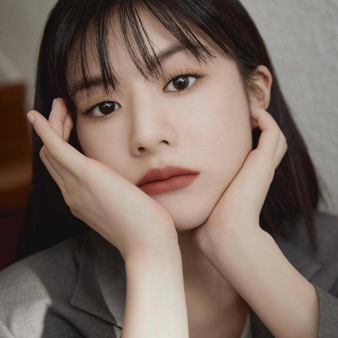 instagram.com/goyounjung