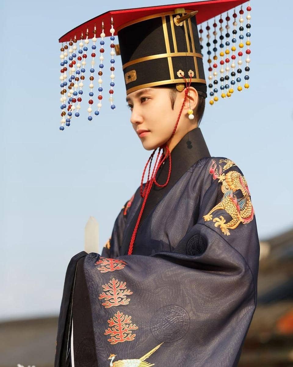 instagram.com/eunbining0904