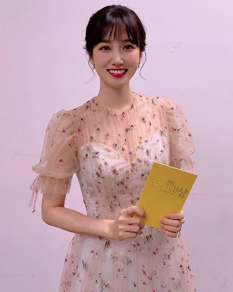 instagram.com/eunbining0904