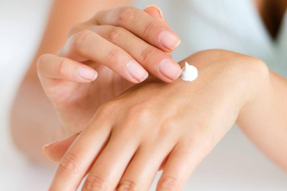 8 Rekomendasi Hand and Body Lotion untuk Kulit Kering